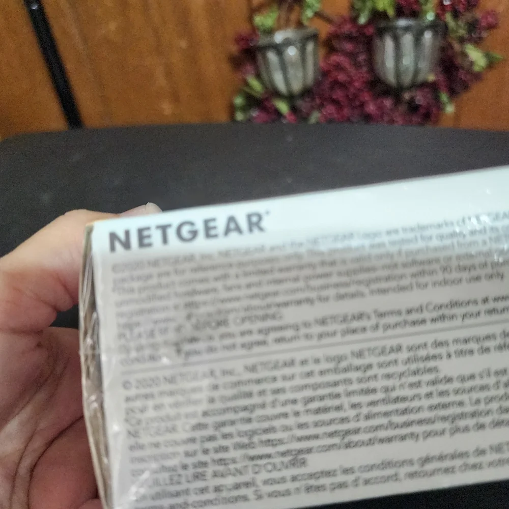 NETGEAR NIB 5 GIGABIT ETHERNET UNMANAGED SWITCH PLUG N PLAY